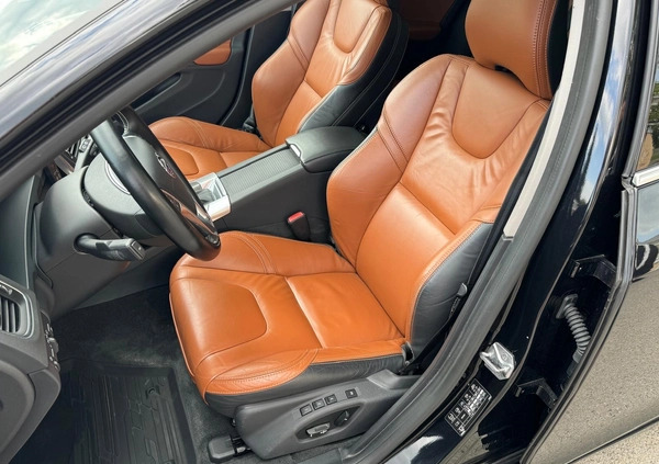 Volvo V60 cena 55900 przebieg: 210000, rok produkcji 2014 z Puławy małe 596